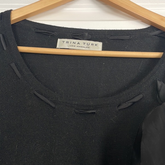 Trina Turk knit sweater with satin ribbon bow. Size small - Picture 5 of 5